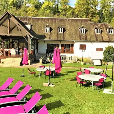 Le Domaine Du *